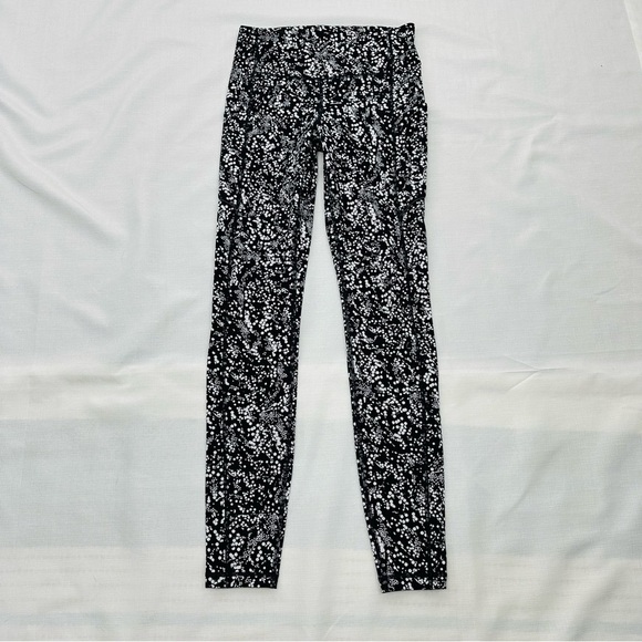 Lululemon Size 4 Wunder Under High-Rise Tight 28" Full-On Luxtreme Floral Spritz - Picture 9 of 13